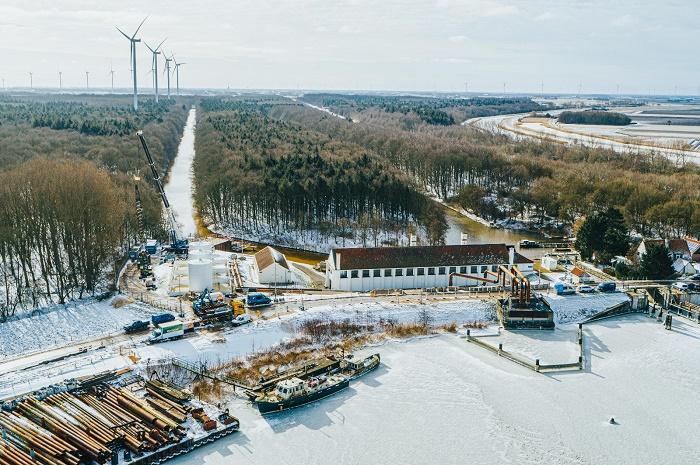 Installatie pompen bij gemaal Leemans